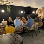 Tiny House Bij Zee Couette-café Stellendam