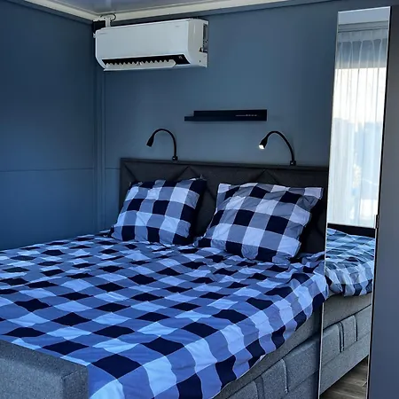 Bed & Breakfast Prive Tiny House Bij Zee