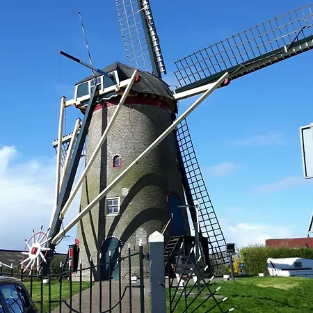 Tiny House Bij Zee فندق مبيت وإفطار 3*