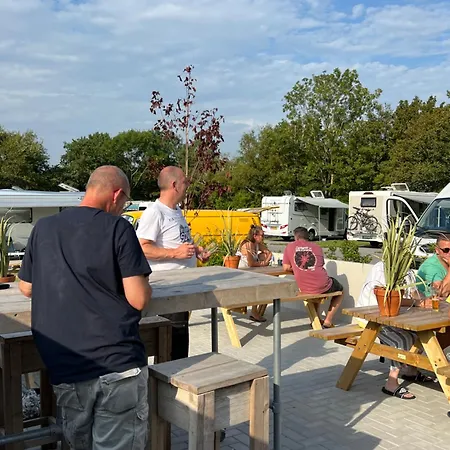 Tiny House Bij Zee Frühstückspension