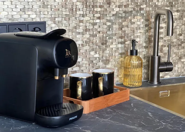 Bed & Breakfast Tiny House Bij Zee Stellendam