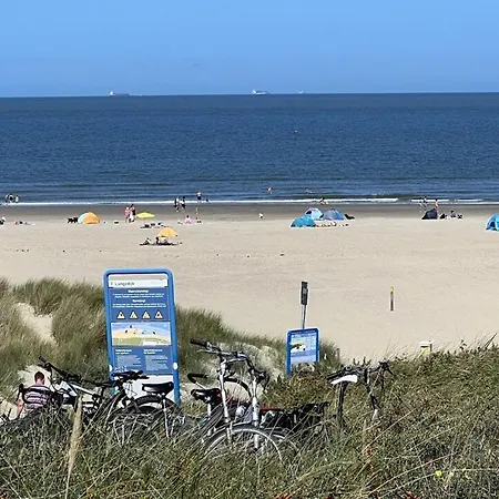 Bed & Breakfast Tiny House Bij Zee