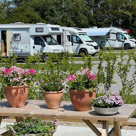 Tiny House Bij Zee
