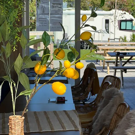 Bed and Breakfast Tiny House Bij Zee 3*