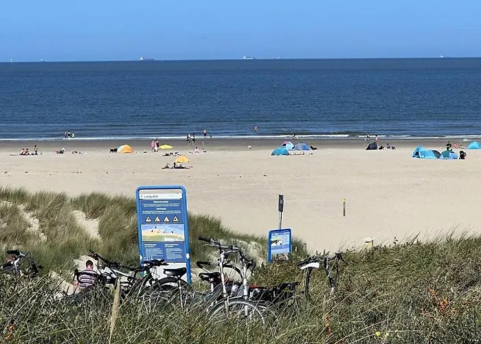 Bed and breakfast Tiny House Bij Zee